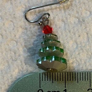 Want to make Christmas earrings